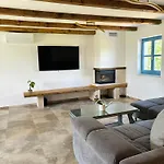 Francesca With Private Pool & Designer Interior