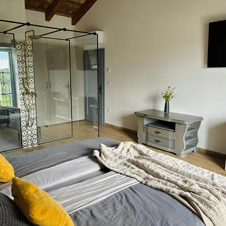 Villa Francesca, Buje