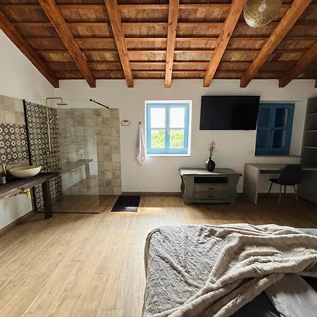 Francesca, Buje *