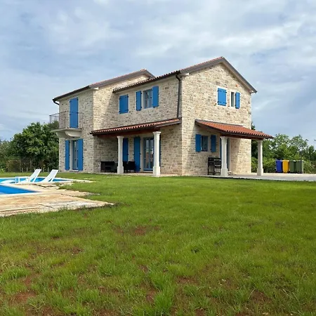 Francesca, Buje * Kaštel