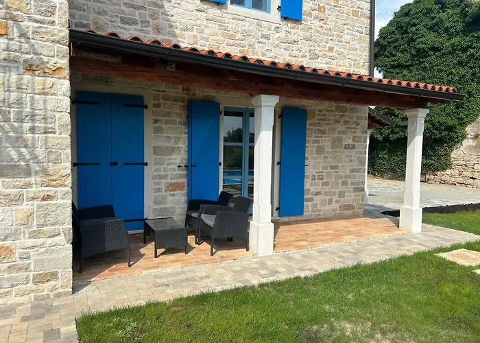 Villa Francesca With Free Bikes And Heated Pool, Buje *