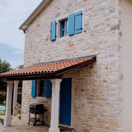 Francesca With Private Pool & Designer Interior
