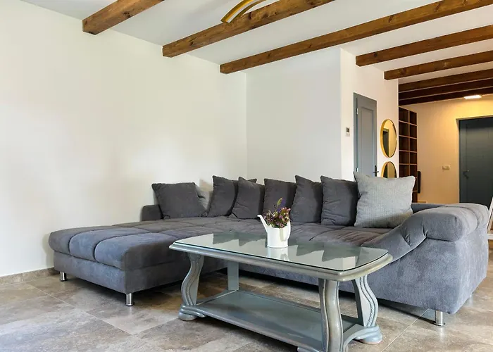 Villa Francesca With Free Bikes And Heated Pool, Buje