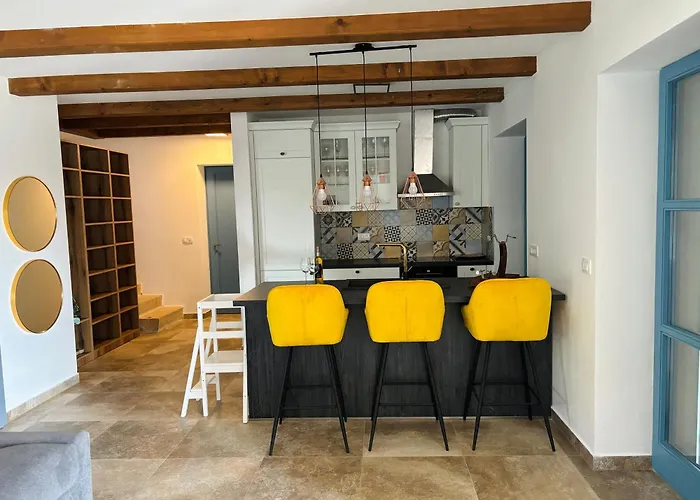 Francesca, Buje Villa Kastel